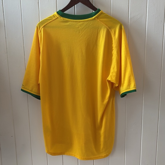 Retro Brazil Home Kit (00-01) - Picture 2 of 6